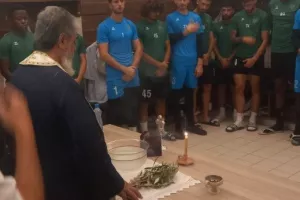 Αγιασμό... ο Ολυμπιακός: "Με πίστη, ενότητα και αισιοδοξία" (Φώτος)
