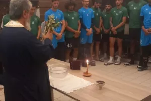 Αγιασμό... ο Ολυμπιακός: "Με πίστη, ενότητα και αισιοδοξία" (Φώτος)