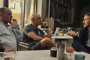 Επίσκεψη... από Ντούσαν Κέρκεζ!