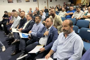 (ΦΩΤΟΣ kerkida) Η ΕΝΠ τίμησε τον ΣΠΟΥΔΑΙΟ Μιχάλη Κωνσταντίνου!