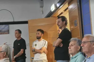 (ΦΩΤΟΣ kerkida) Η ΕΝΠ τίμησε τον ΣΠΟΥΔΑΙΟ Μιχάλη Κωνσταντίνου!