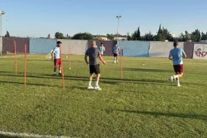 Προπόνησε και... αξιολόγησε τους μικρούς ο Κάναντι (Φώτος Kerkida)