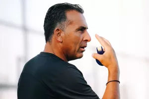 Σωφρόνης/Προσθήκες