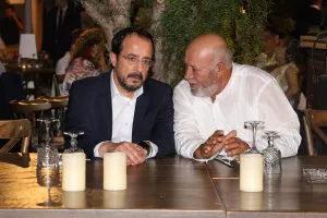 Ν.Χ με Κίκη