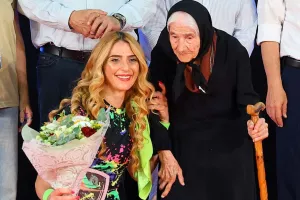 H 99χρονη (Παφίτισσα) γιαγιά συγκινεί...