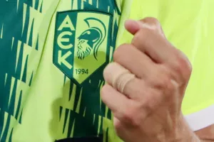 Γενέθλια με... πέναλτι και πρόκριση/ΑΕΚ ετών 31!