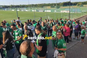 (Βίντεο/Φώτος kerkida) Έφτασαν με... "Σια λα λα λα...Άρης ολέ"