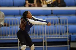 Ανακοίνωσε την Bailey Tillman