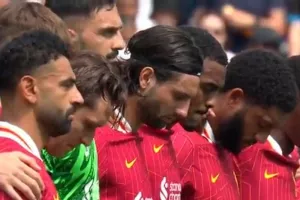 ΒΙΝΤΕΟ-Συγκινητικές στιγμές: Τίμησαν την μνήμη του Ζότα