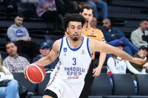 Οδεύει προς Ερυθρό Αστέρα ο Τζόρνταν Νουόρα