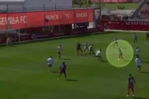 (Βίντεο) Δείχνει... μεταγραφή!