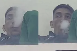 Eκτός αποστολής και κάπνιζε ηλεκτρονικό τσιγάρο στην εξέδρα!