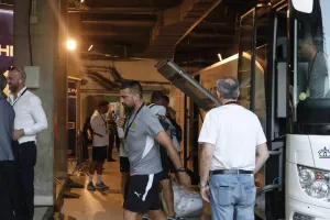 (Βίντεο/Φώτος Kerkida) Η άφιξη της ΑΕΚ 