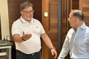 Αύξηση MK από 30 σε 50 εκατομμύρια- Μέχρι 16,5 εκατ. μετοχές ο Craig 