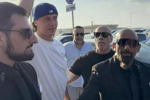 (Βίντεο-Φώτος kerkida) Η υποδοχή των Παφιτών στον Νταβίντ Λουίζ!