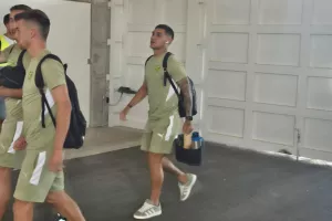 (Φώτος kerkida) Η άφιξη της ΑΕΚ