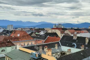 Η κεντρική πλατεία στο "Klagenfurt" (Φώτος)