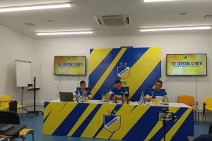"Είμαστε το ΑΠΟΕΛ και πρέπει να πρωταγωνιστούμε/Λευκόθεο... όπως τις παλιές εποχές"