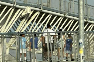 (ΦΩΤΟΣ Kerkida) Από νωρίς στο γήπεδο οι Παφίτες 
