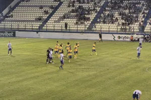 Ανόρθωση-ΑΠΟΕΛ: Φιλική τριάρα με... σερβιτόρο Σταφυλίδη και "killer" Πιέρο