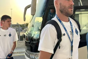 (Φώτος Kerkida) Η άφιξη της Δυναμό