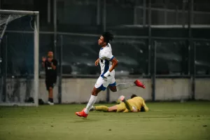Πέντε γκολ και φιλική νίκη για Απόλλωνα (Φώτος)