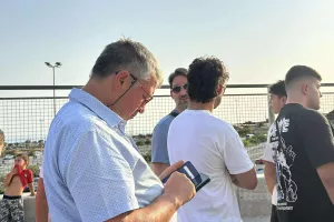 (ΦΩΤΟΣ Kerkida) Από νωρίς στο γήπεδο οι Παφίτες 