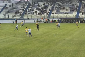 Ανόρθωση-ΑΠΟΕΛ: Φιλική τριάρα με... σερβιτόρο Σταφυλίδη και "killer" Πιέρο