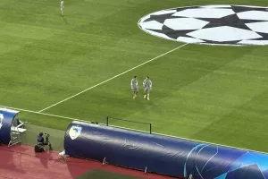 Πάτησαν... γρασίδι οι παίκτες της Πάφου (φώτος)