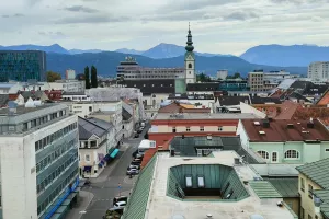 Η κεντρική πλατεία στο "Klagenfurt" (Φώτος)