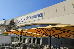(ΦΩΤΟΣ Kerkida) Η επιβλητική "Αγιά Σοφιά"
