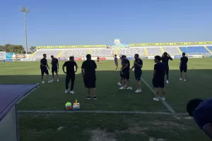Στο γήπεδο!