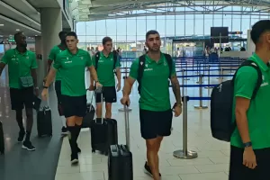 Αεροδρόμιο οι ποδοσφαιριστές της Ομόνοιας/ΦΩΤΟΣ