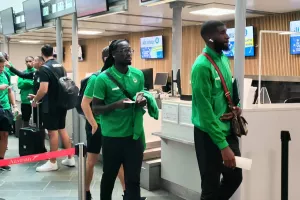 (Φώτος Kerkida) Check in… για Κύπρο 