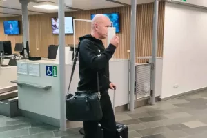(Φώτος Kerkida) Check in… για Κύπρο 