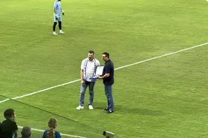 (Φώτος kerkida) Τίμησαν...Αντώνη Παναγίδη