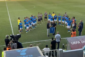 (Βίντεο/Φώτος Kerkida) Τιμές σε Μάρτιν Μπογκατίνοφ