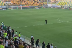 (Βίντεο/Φώτος) Τίμησαν και... αποθέωσαν Τρίσκο όπως του αξίζει!