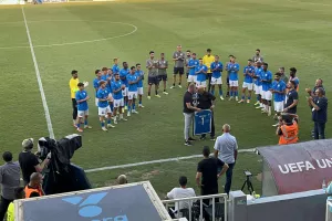 (Βίντεο/Φώτος Kerkida) Τιμές σε Μάρτιν Μπογκατίνοφ