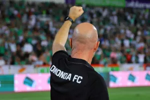 Αυτή η...γροθιά