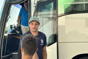 (Βίντεο-Φώτος kerkida) Η άφιξη του Απόλλωνα 