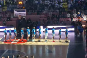 (BINTEO Kerkida) Η παρουσίαση της Εθνικής Ελλάδος και ο Εθνικός Ύμνος!