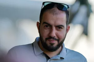 Πραστίτης: "Δυστυχώς, κύριοι, αυτό που γίνεται σήμερα είναι εμπαιγμός της νοημοσύνης μας"