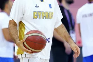 Άλλη κλάση οι Σέρβοι, κέρδισαν... σβηστά την Κύπρο (Φώτος)