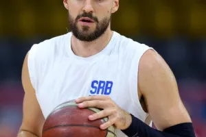 Άλλη κλάση οι Σέρβοι, κέρδισαν... σβηστά την Κύπρο (Φώτος)