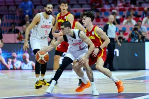 (Φωτορεπορτάζ) Δράση στη Λεμεσό με EuroBasket!