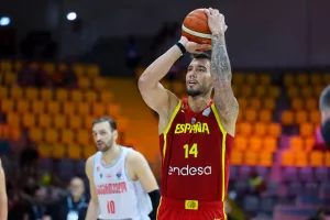 (Φωτορεπορτάζ) Δράση στη Λεμεσό με EuroBasket!