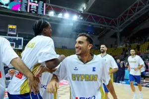 Ανταγωνιστική... όσο μπορούσε η Εθνική μας - Ήττα στην πρεμιέρα (Φωτος) 