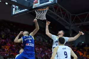 Ανταγωνιστική... όσο μπορούσε η Εθνική μας - Ήττα στην πρεμιέρα (Φωτος) 