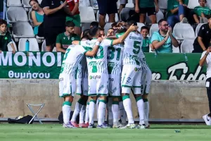 Ομόνοια - Αράζ: Πέντε... και λίγα ήταν! (φώτος)